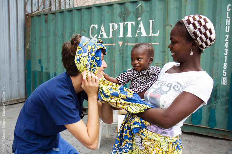 BEE170104_DOCK_INNIS_LM0002_LO